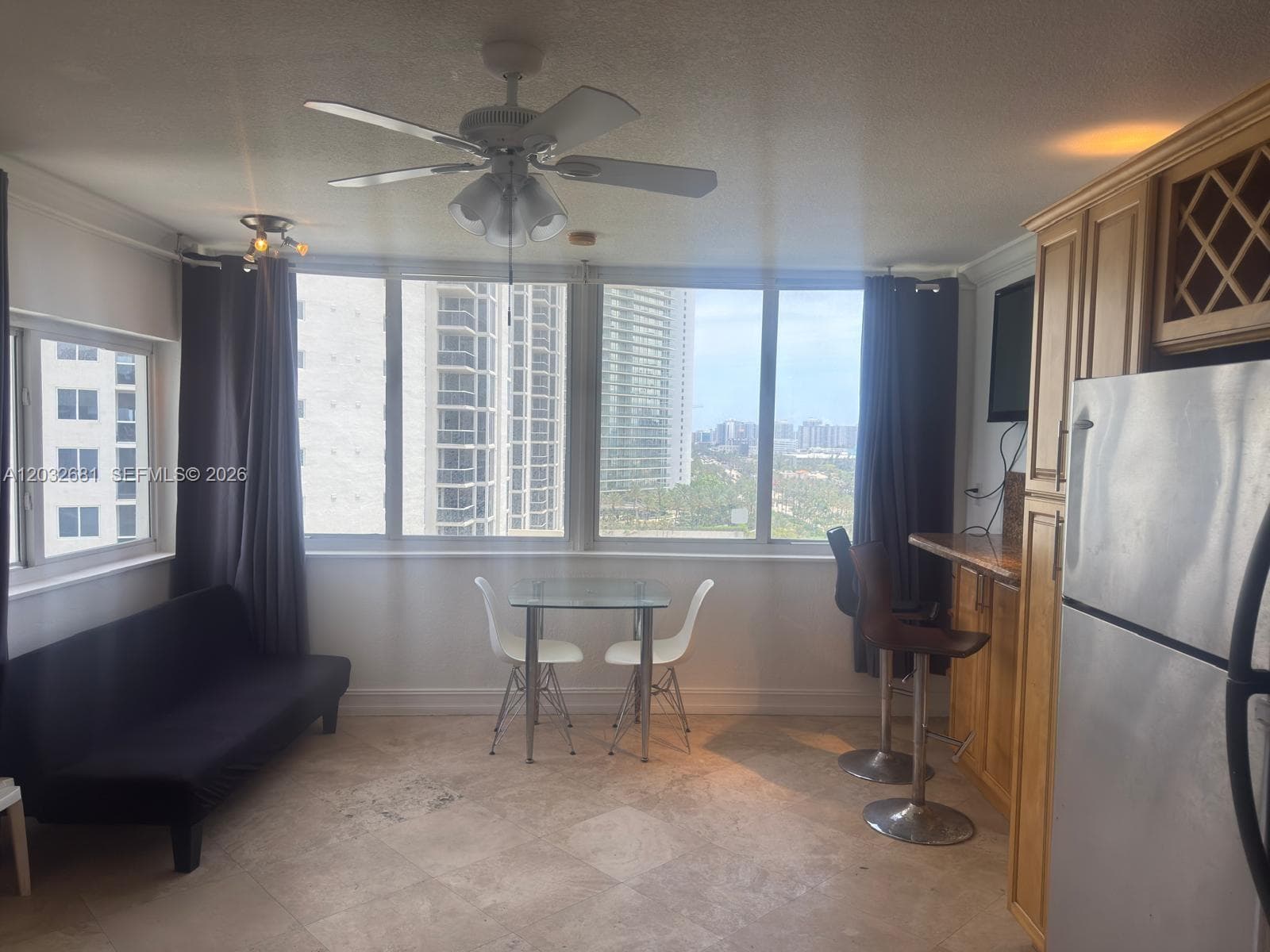 19201 Collins Ave 1044 photo 4