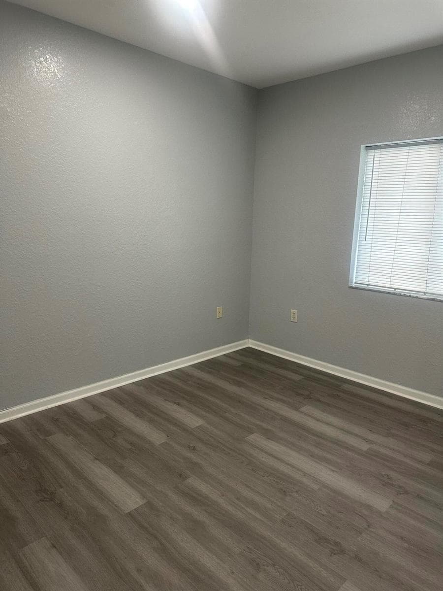 1049 Golden Lakes Boulevard 122 photo 7