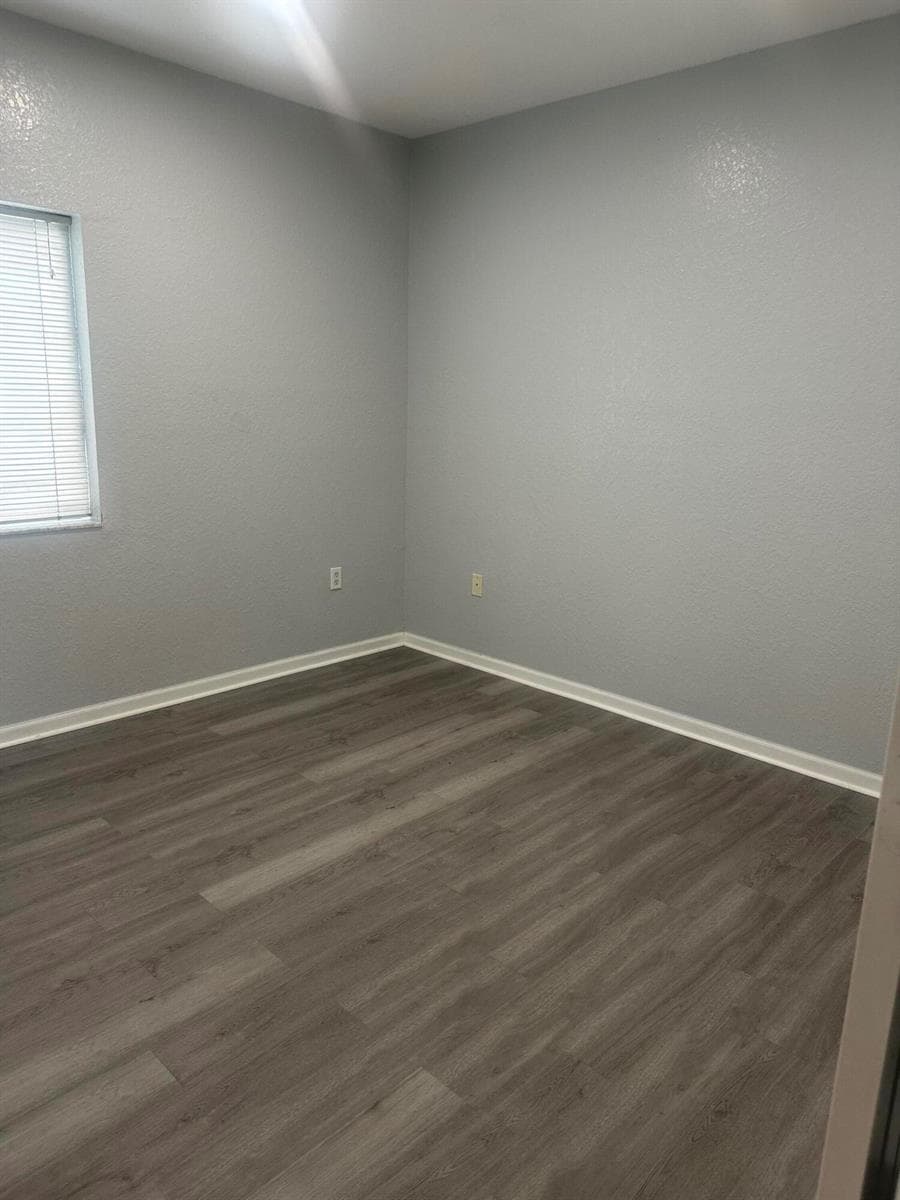 1049 Golden Lakes Boulevard 122 photo 9