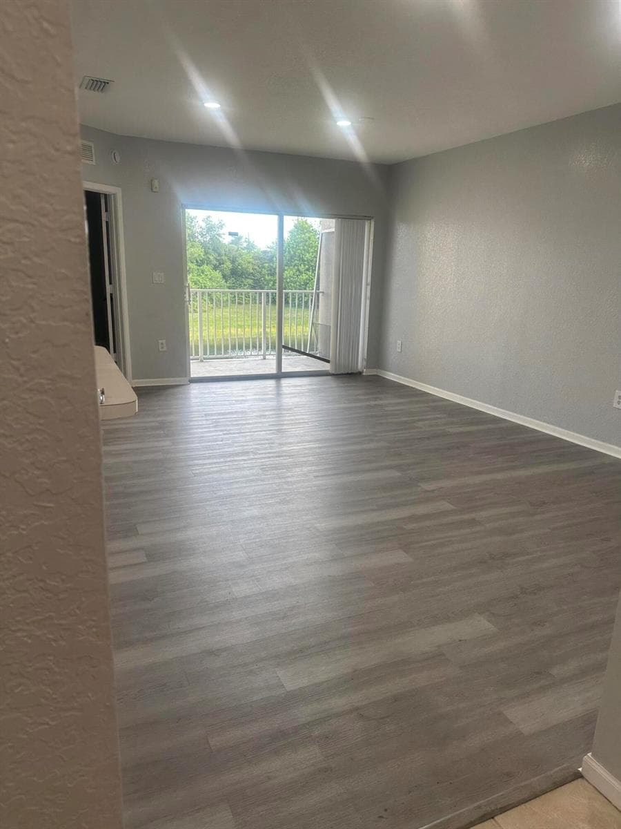 1049 Golden Lakes Boulevard 122 photo 8