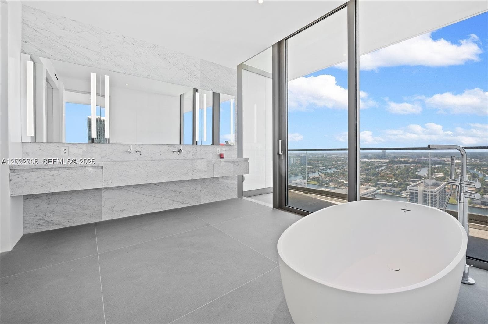 2000 S Ocean Dr 25A photo 16