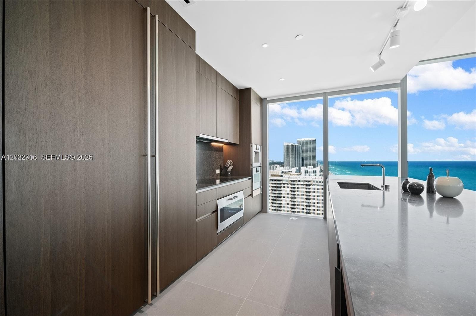 2000 S Ocean Dr 25A photo 10