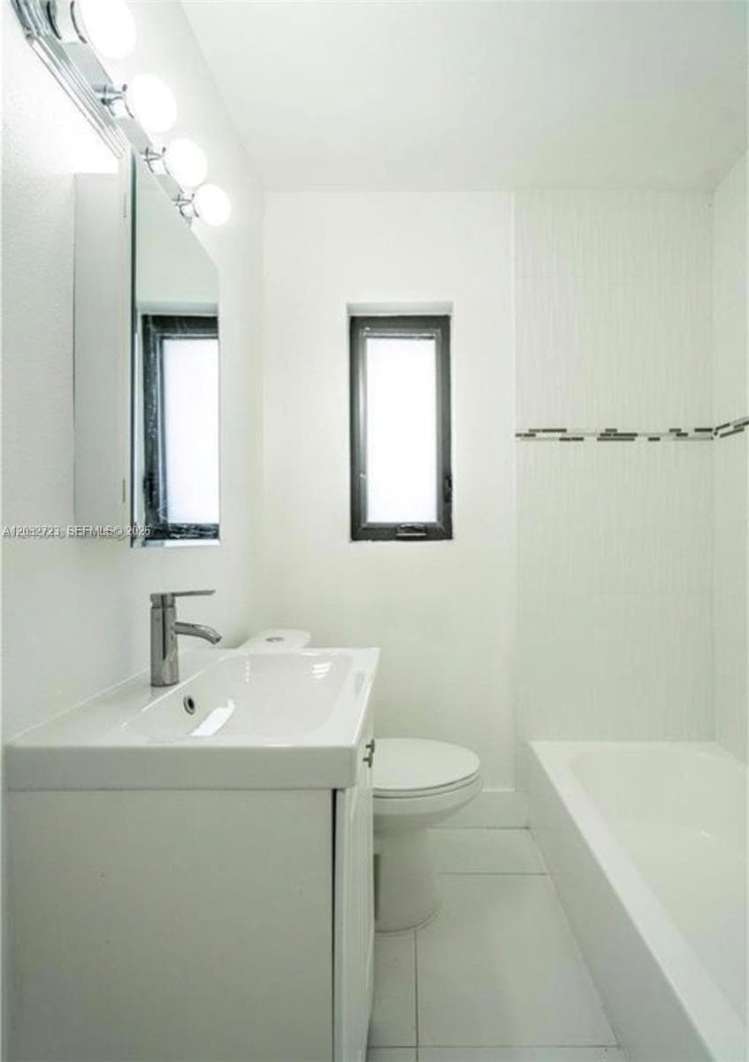 2 photo 4