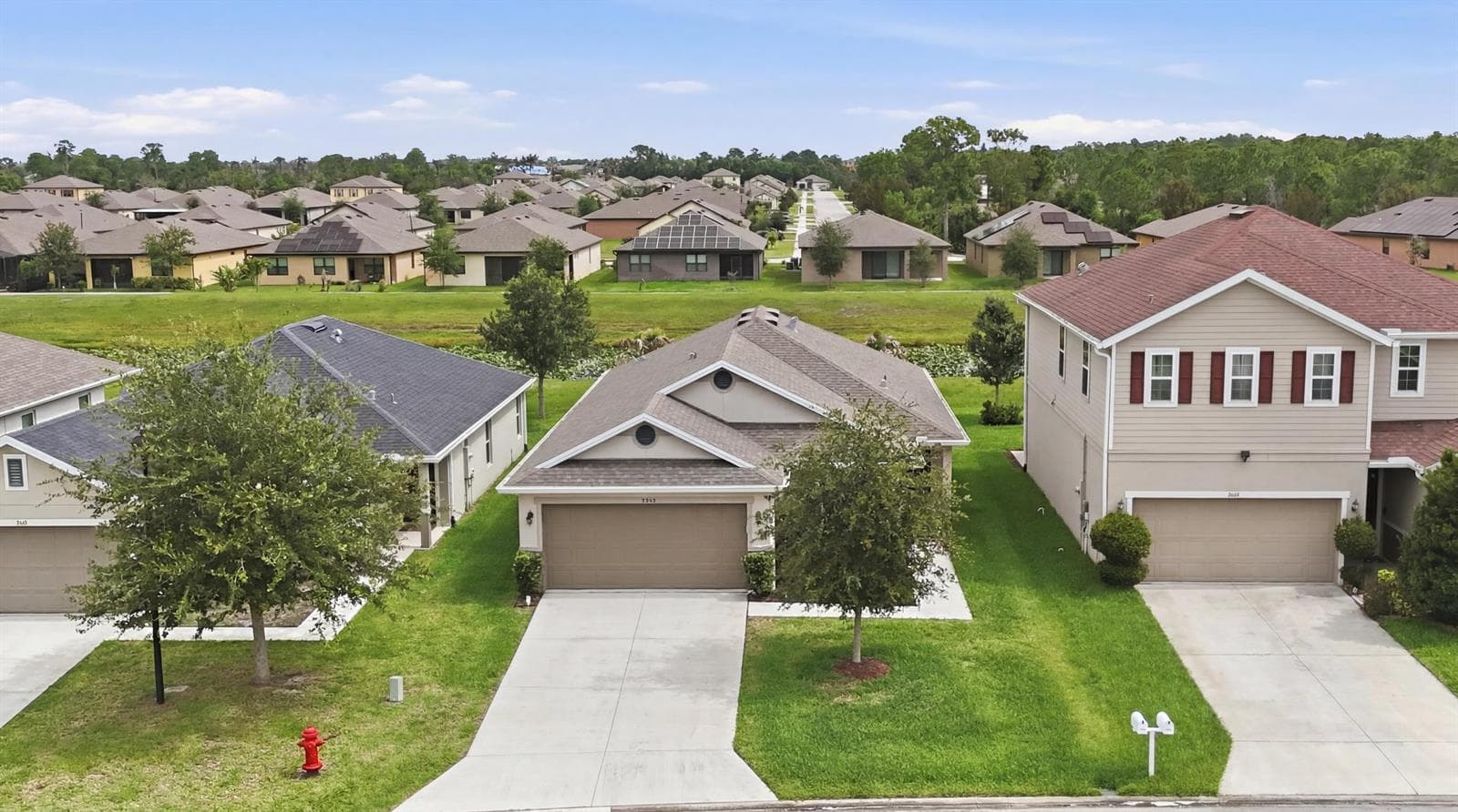 5655 NW Pine Trail Circle photo 1