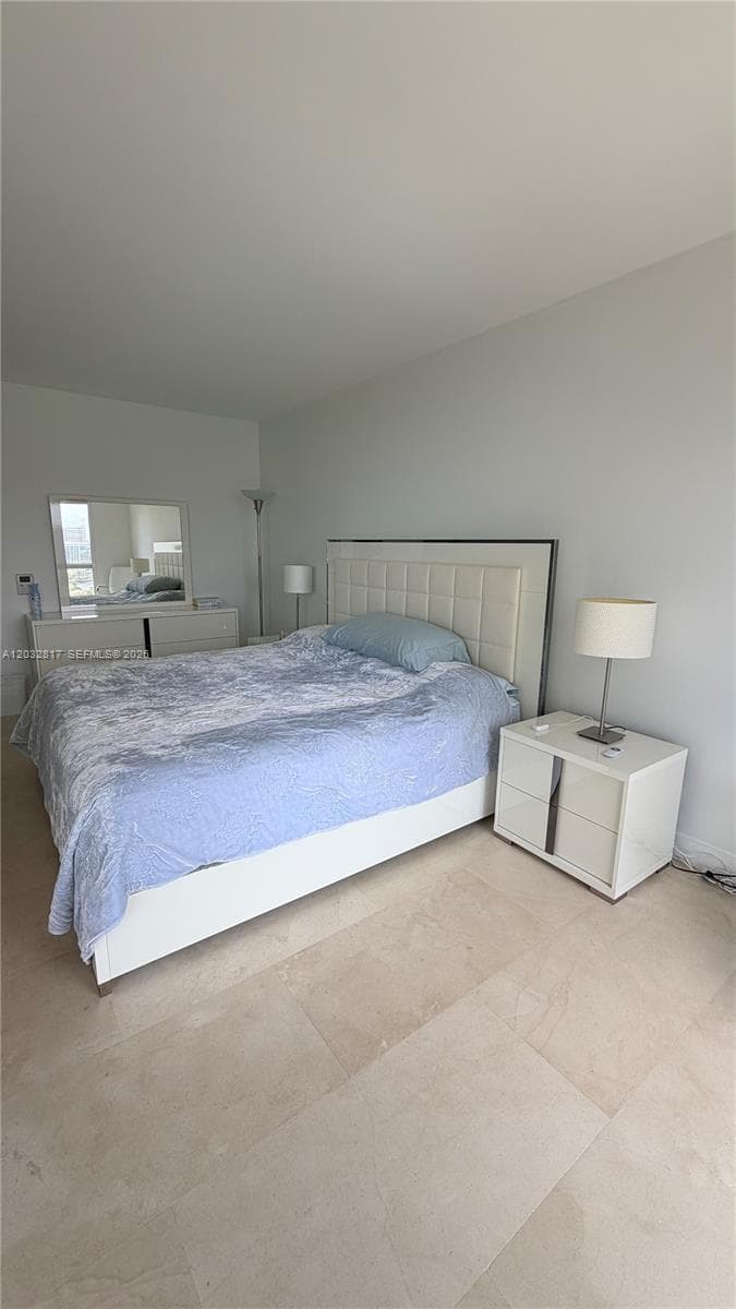21205 Yacht Club Dr 1201 photo 25