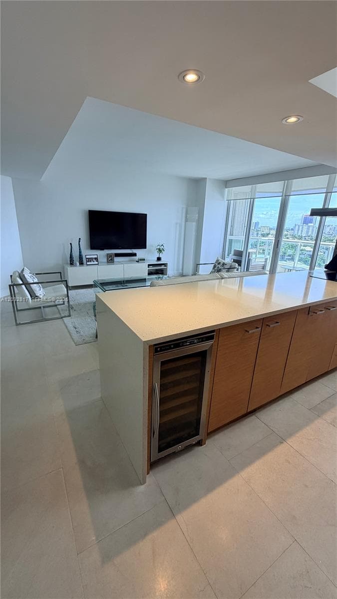 21205 Yacht Club Dr 1201 photo 21