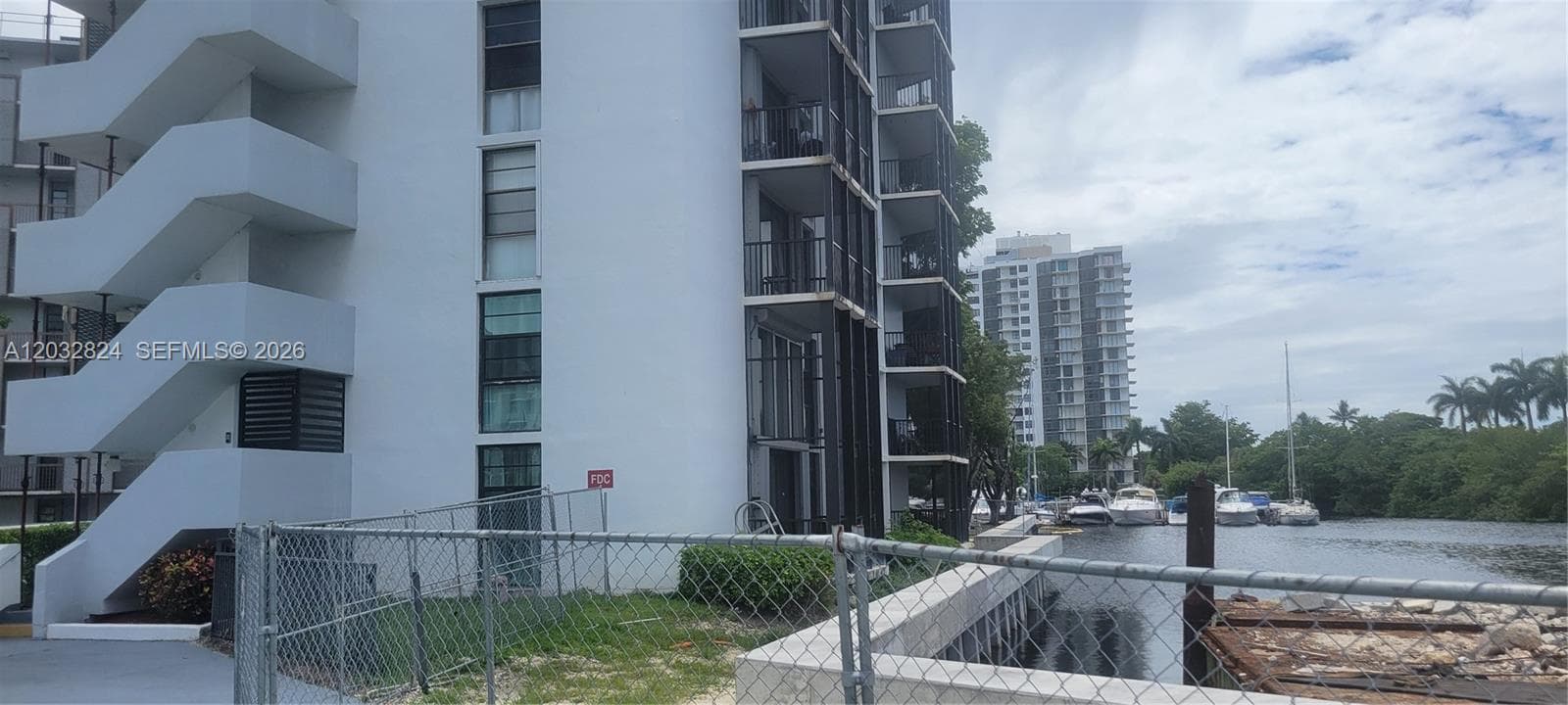 3401 N Country Club Dr 110 photo 15