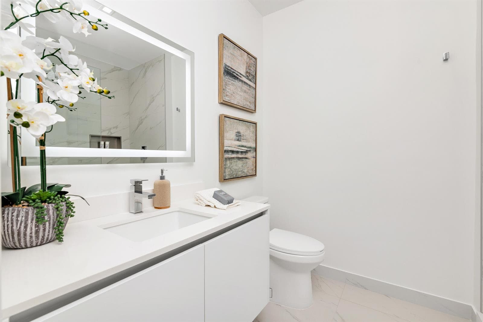 220 Lake Shore Drive 1813 photo 13
