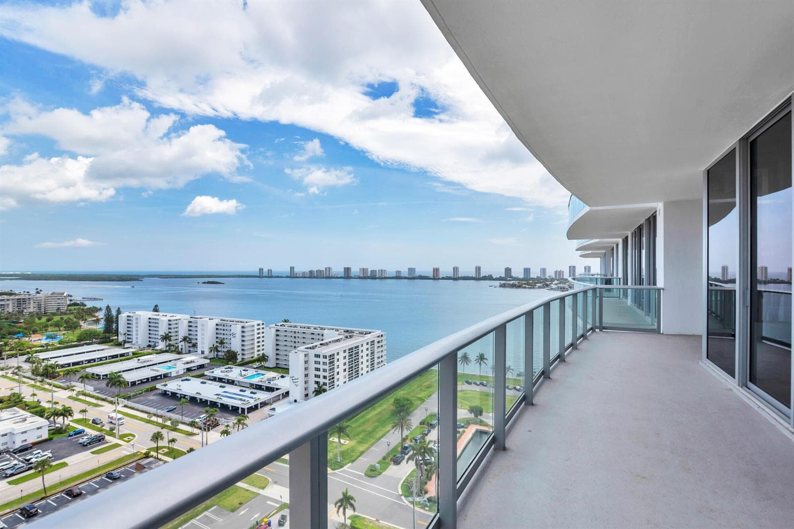 220 Lake Shore Drive 1813 photo 16