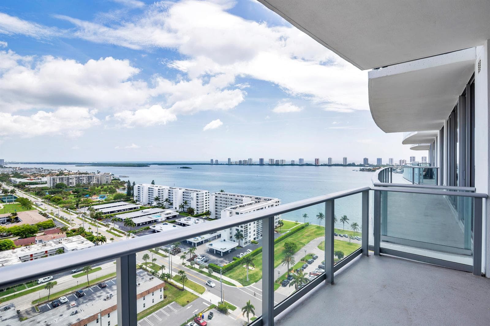 220 Lake Shore Drive 1813 photo 18