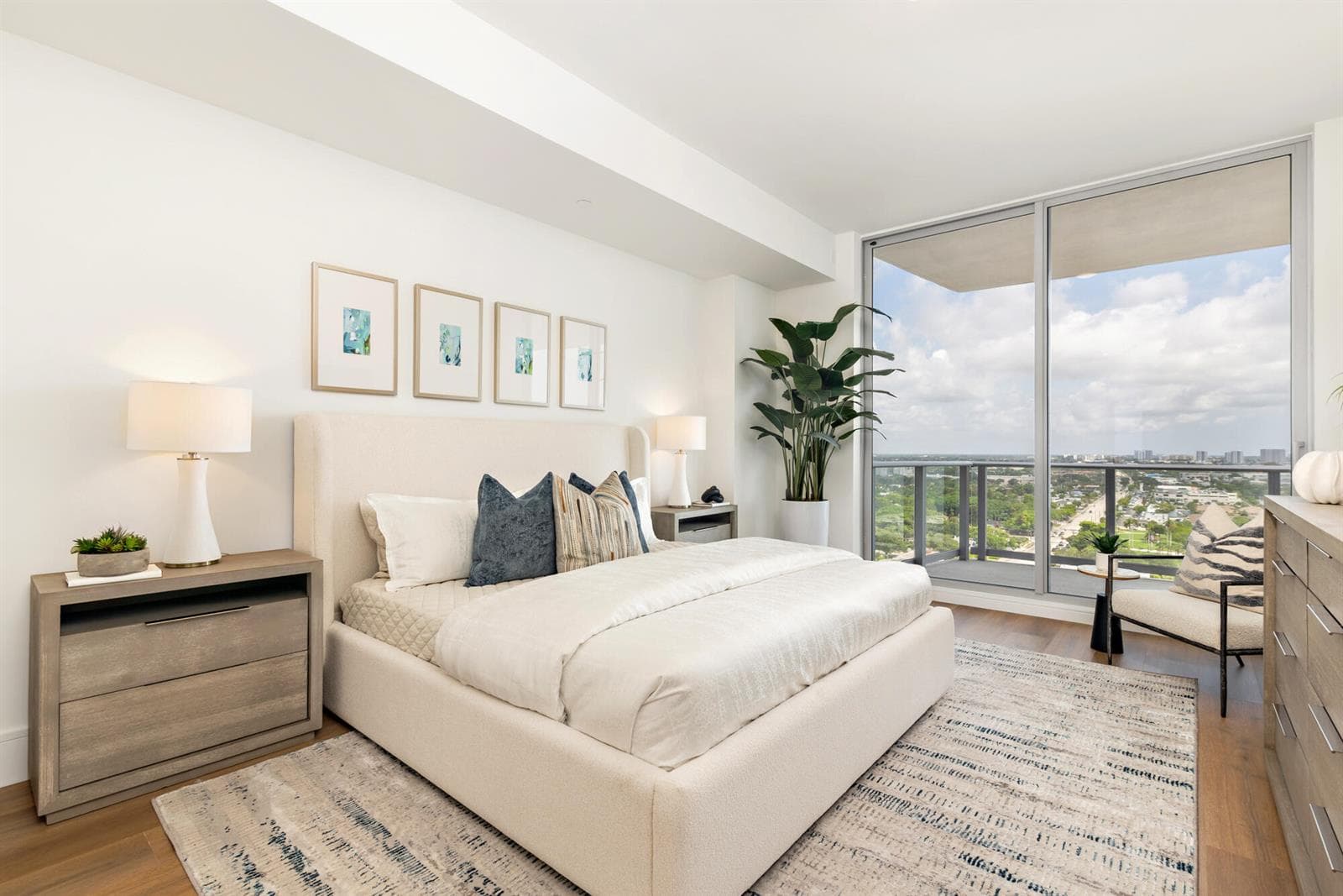 220 Lake Shore Drive 1813 photo 8