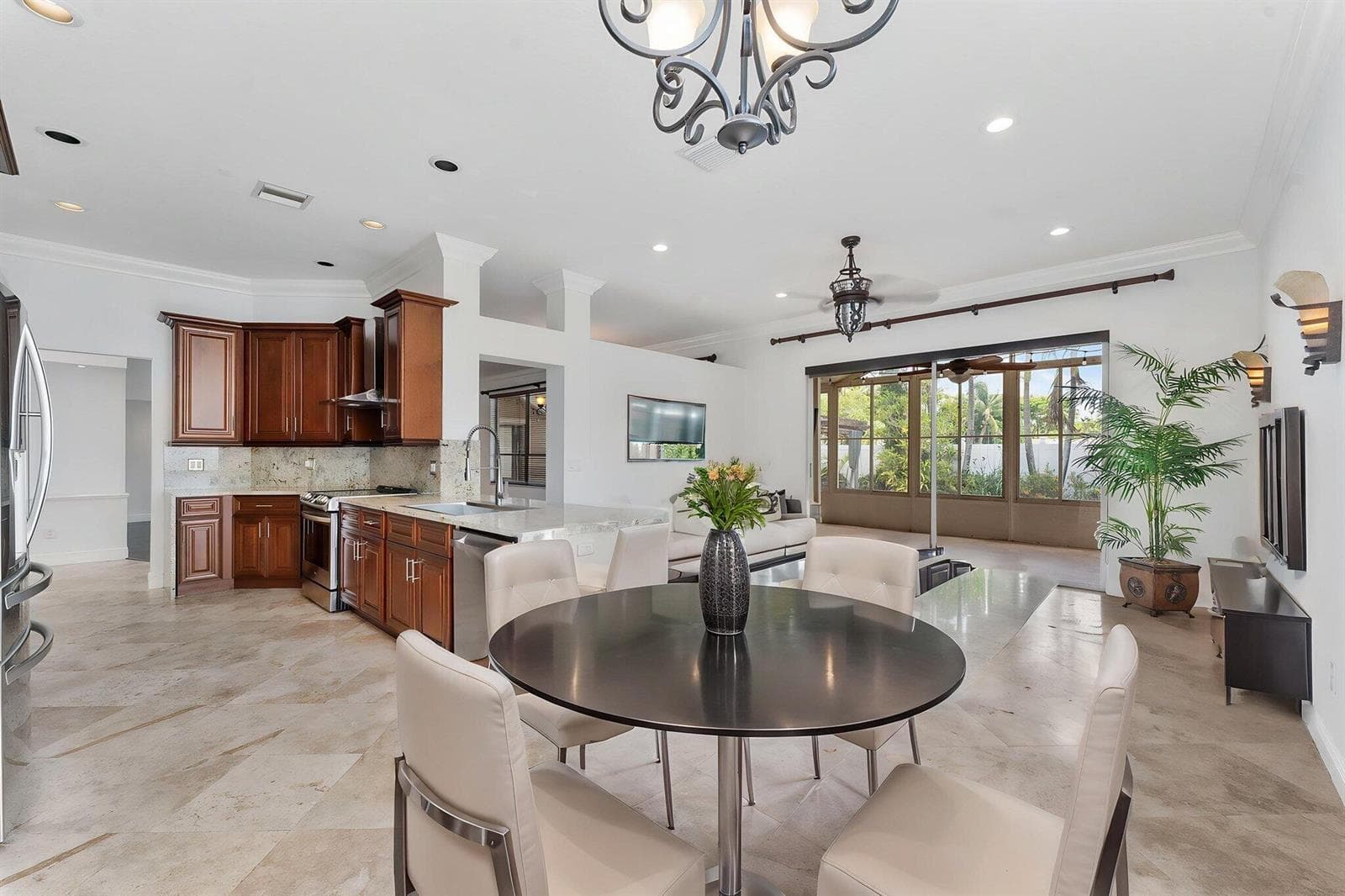 9399 Lake Serena Drive photo 9