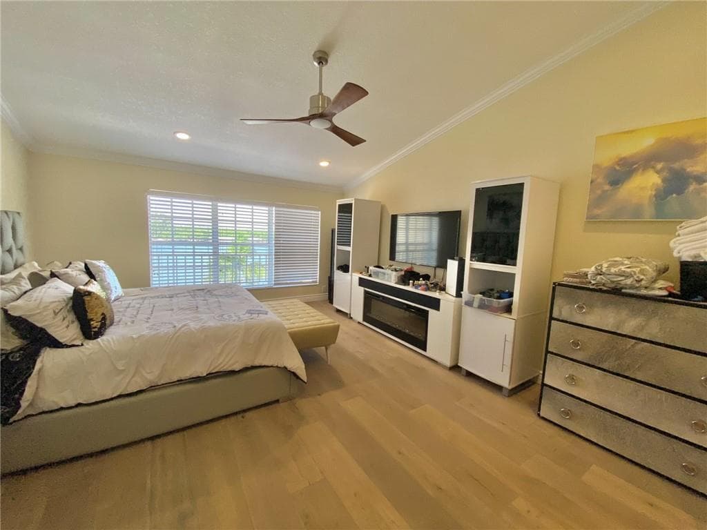 4230 N Ocean Drive photo 18