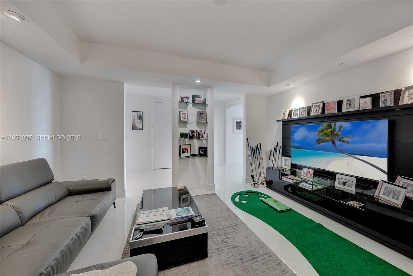 3201 NE 183rd St 1806 photo 12