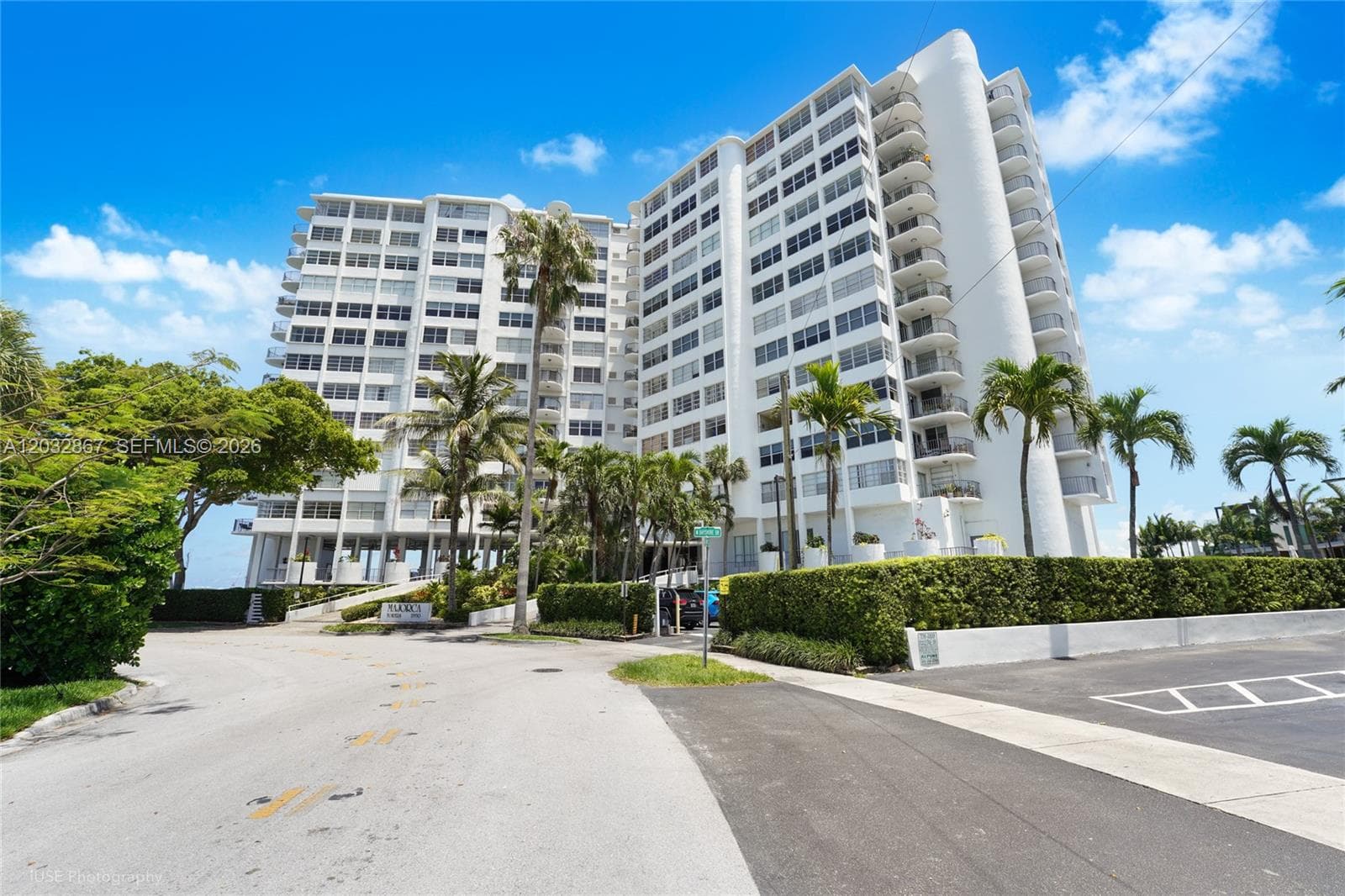 11930 N Bayshore Dr 909 photo 1