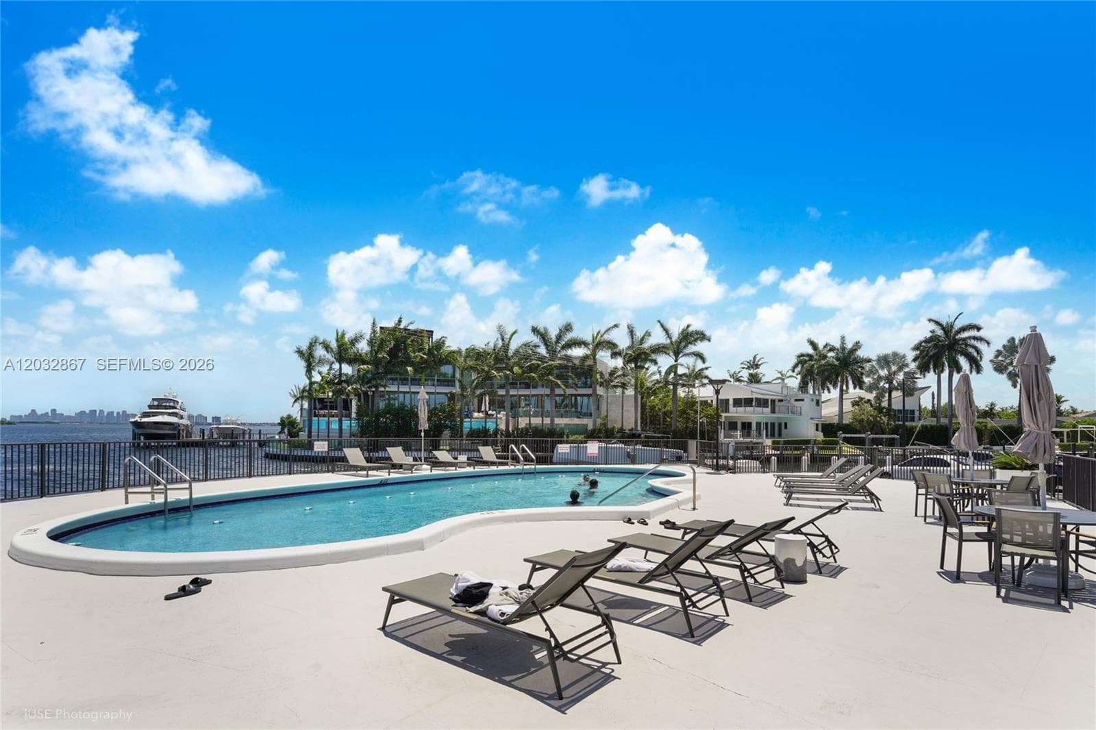 11930 N Bayshore Dr 909 photo 19