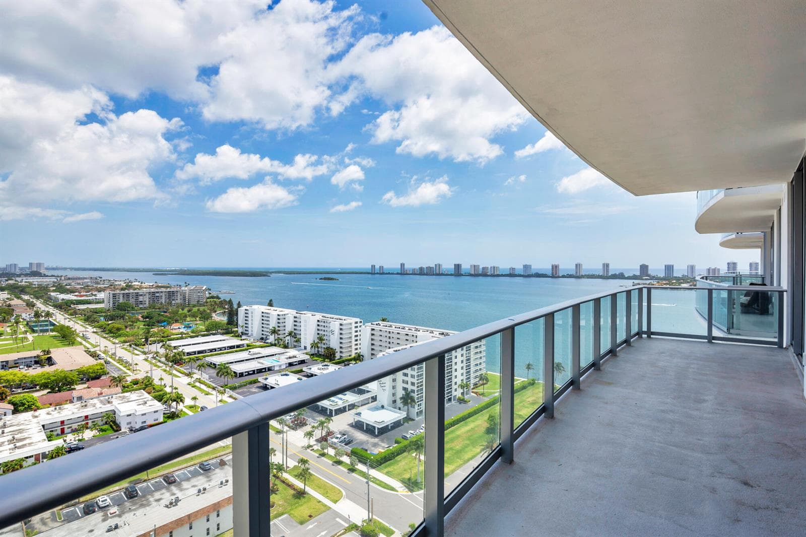 220 Lake Shore Drive 1809 photo 17