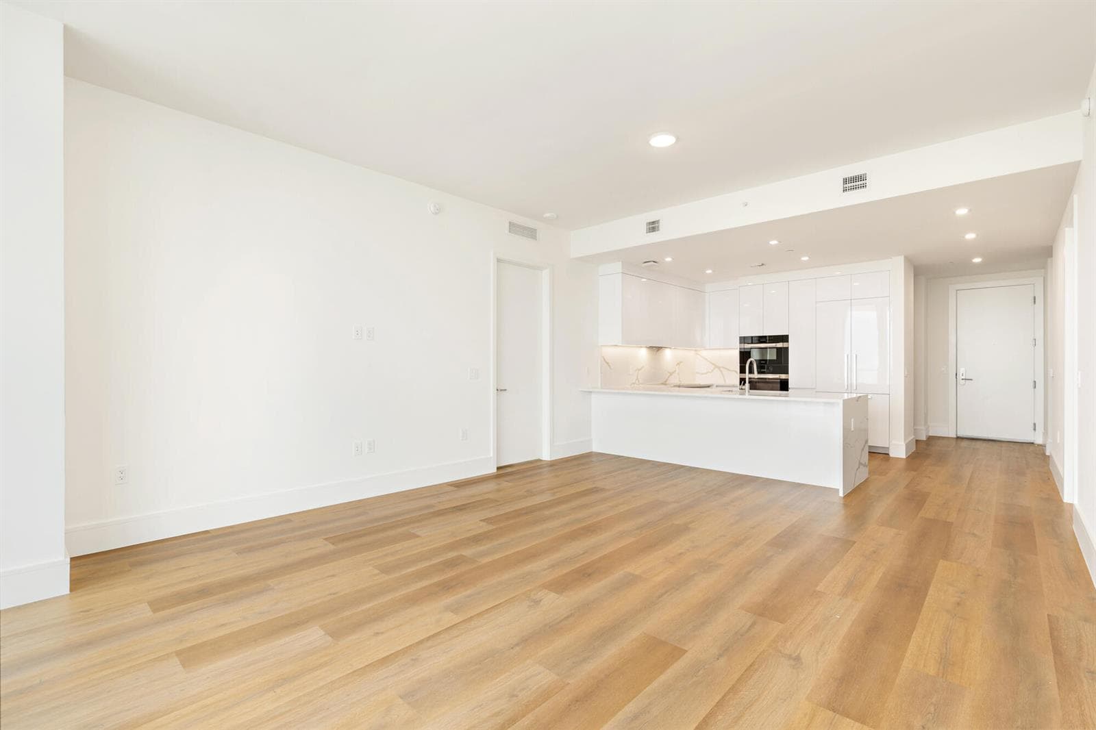 220 Lake Shore Drive 1809 photo 3