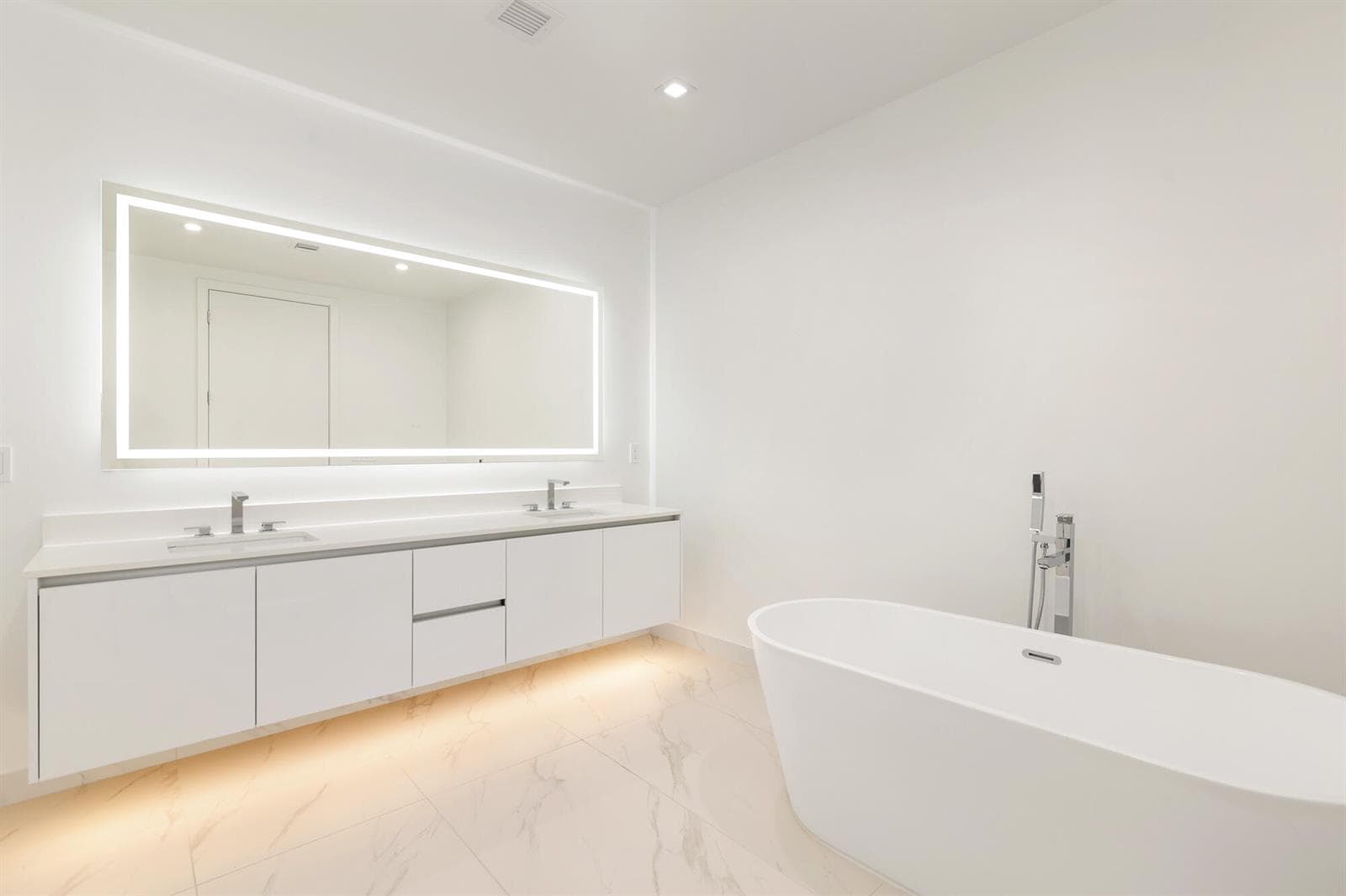 220 Lake Shore Drive 1809 photo 10