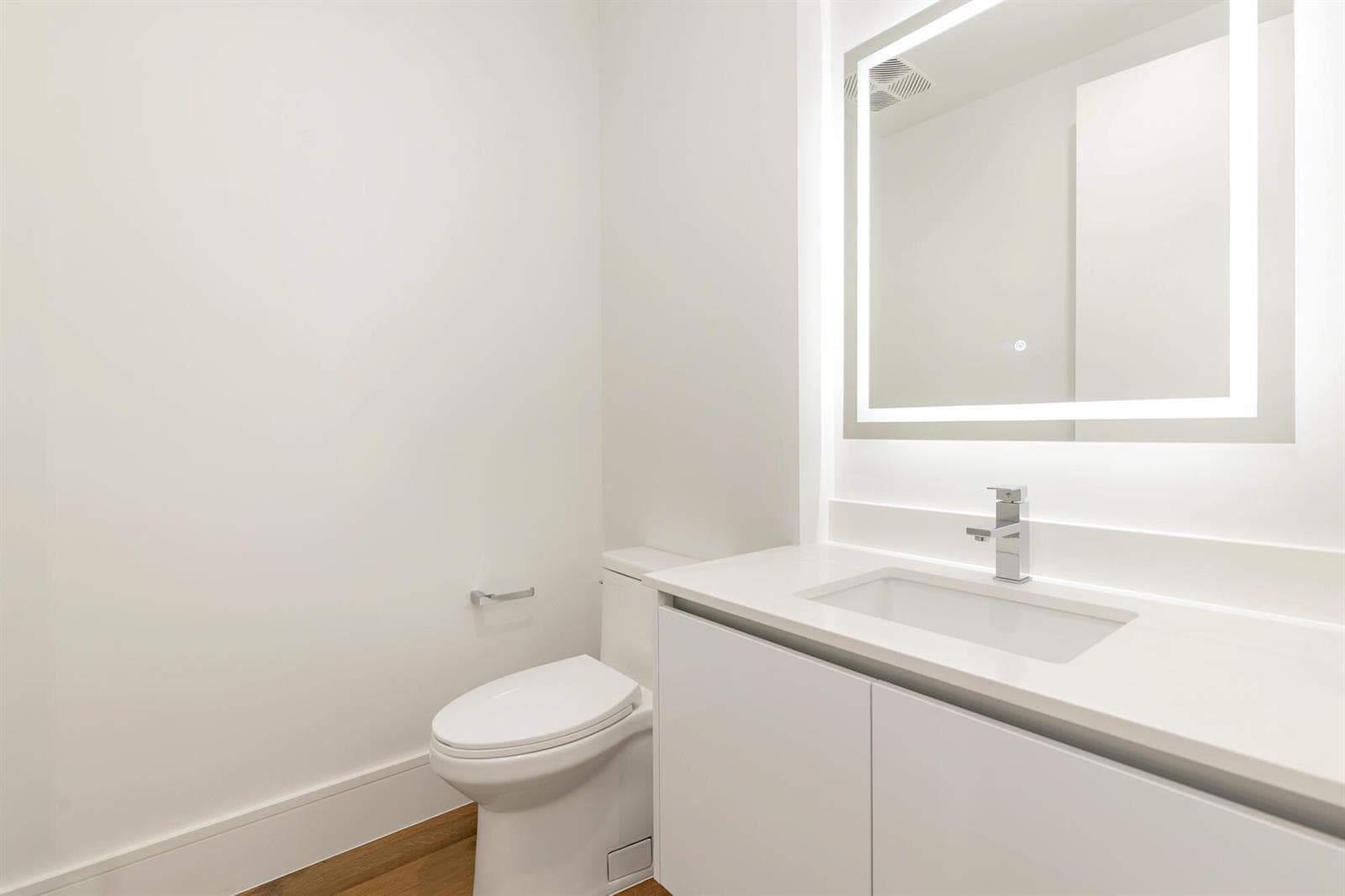 220 Lake Shore Drive 1809 photo 14