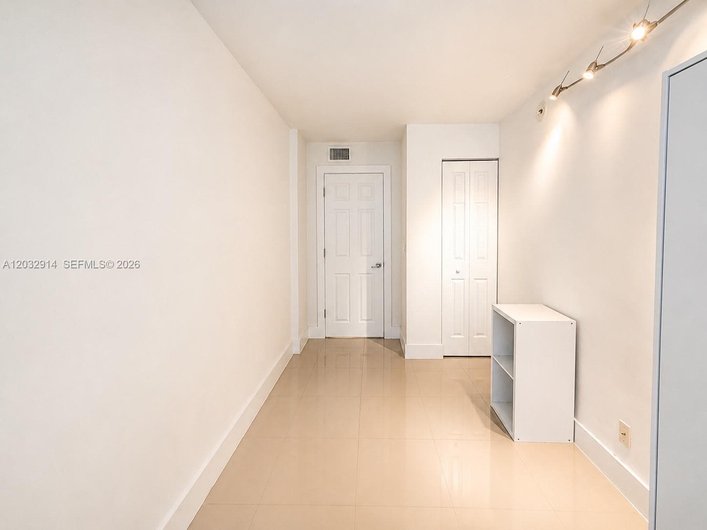 1865 S Ocean Dr 8I photo 12