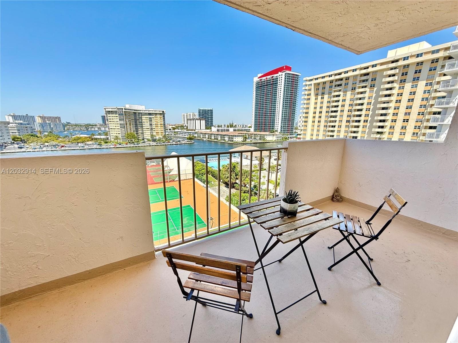 1865 S Ocean Dr 8I photo 21