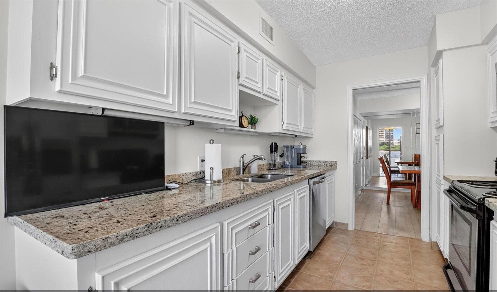 3400 N Ocean Drive 405 photo 2