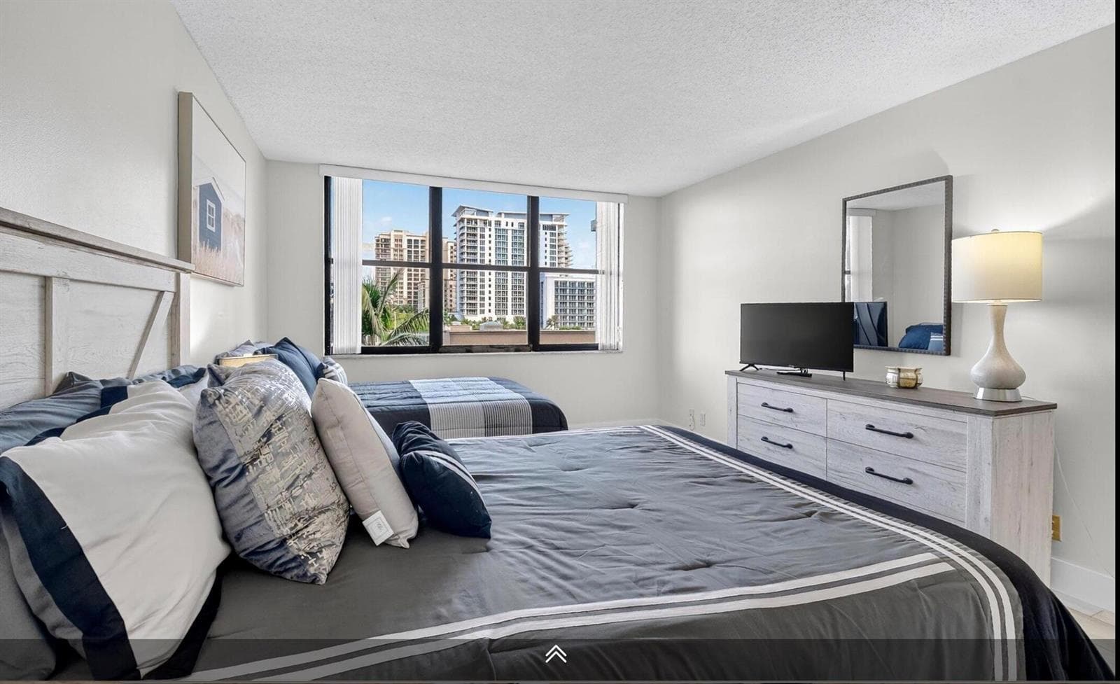 3400 N Ocean Drive 405 photo 17