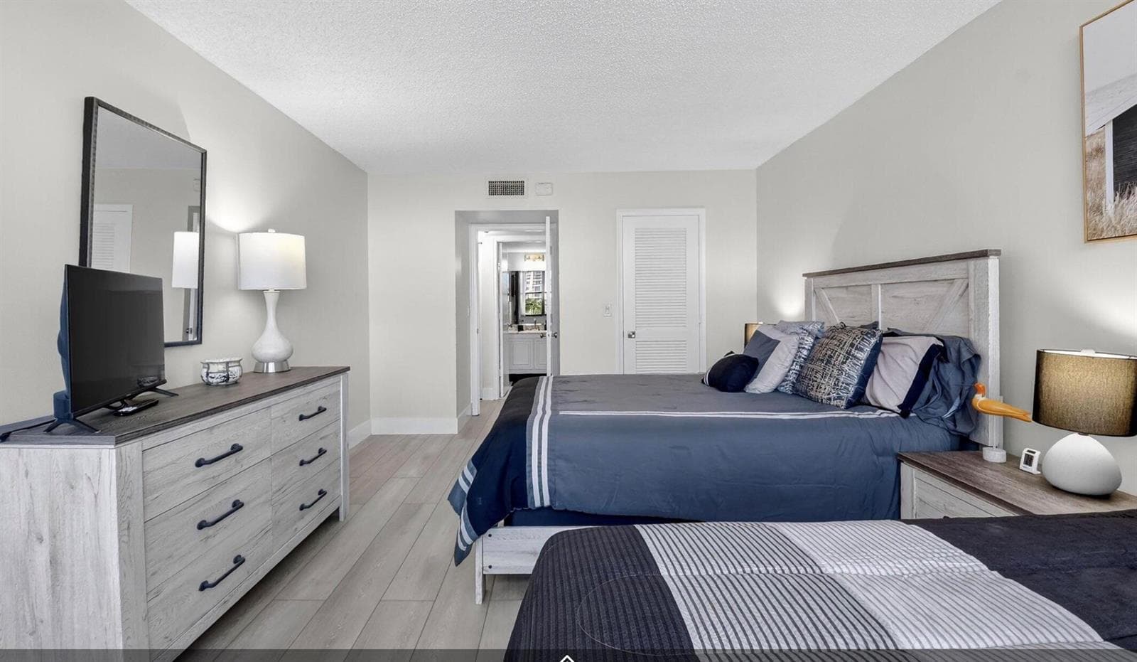 3400 N Ocean Drive 405 photo 16