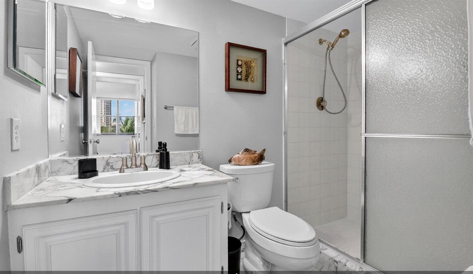 3400 N Ocean Drive 405 photo 14