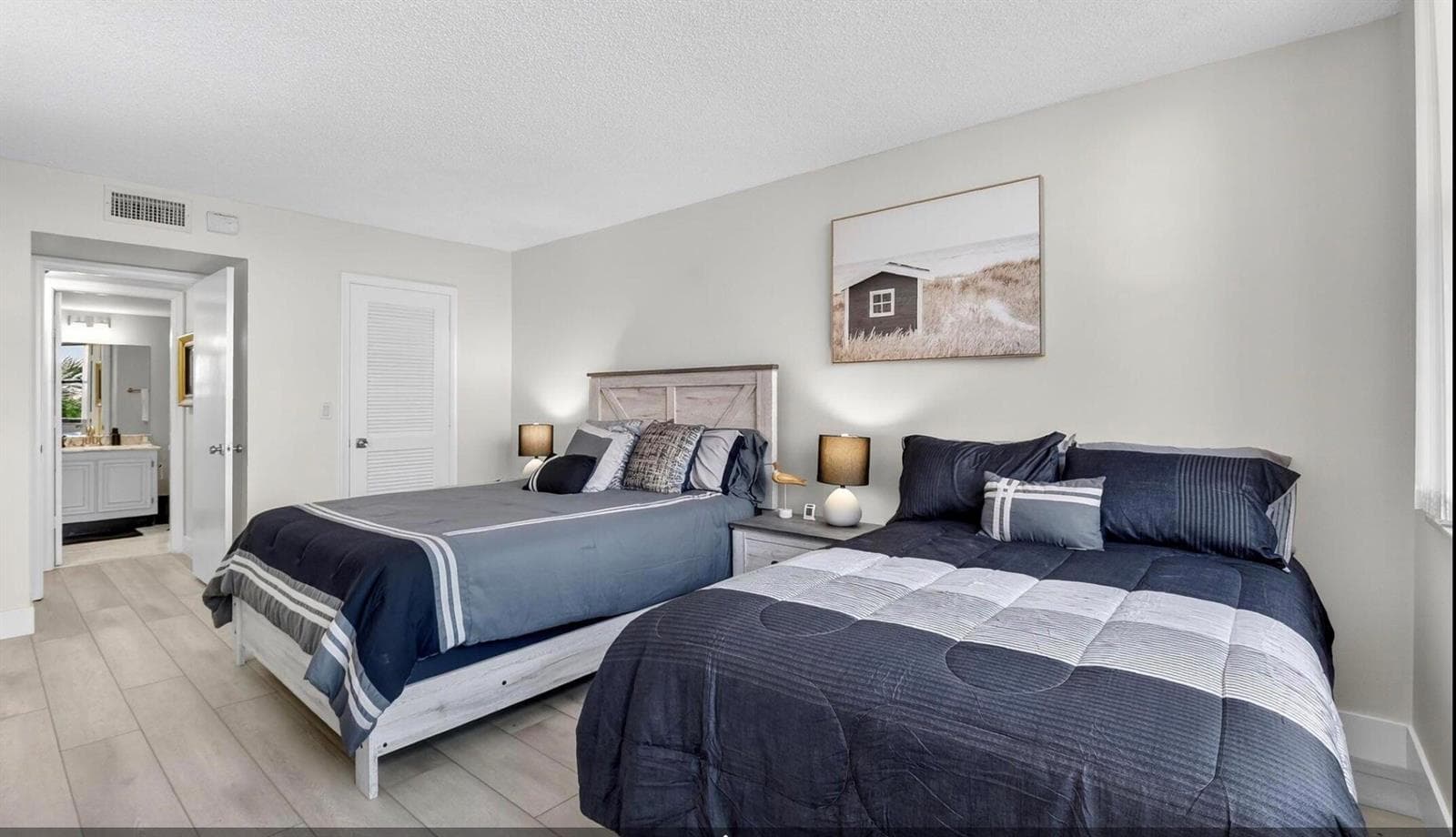 3400 N Ocean Drive 405 photo 15