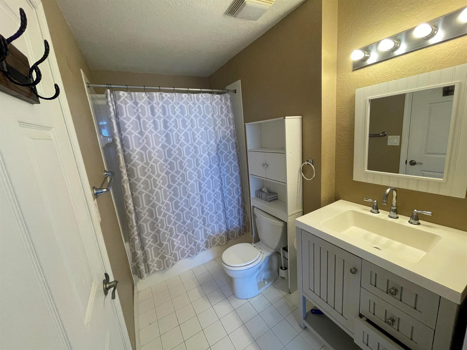 1801 N Flagler Drive 928 photo 18