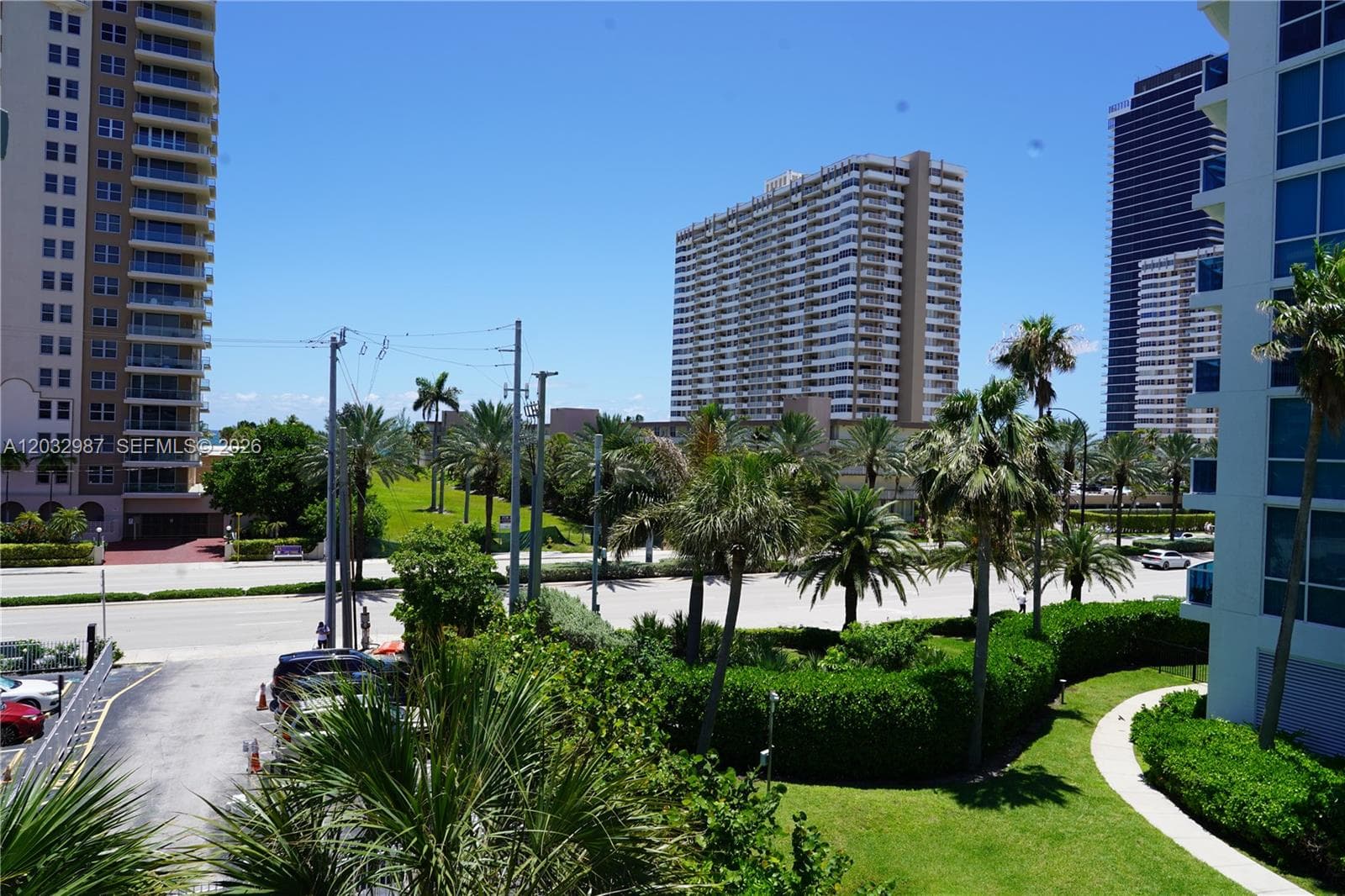 1913 S Ocean Dr 405 photo 15