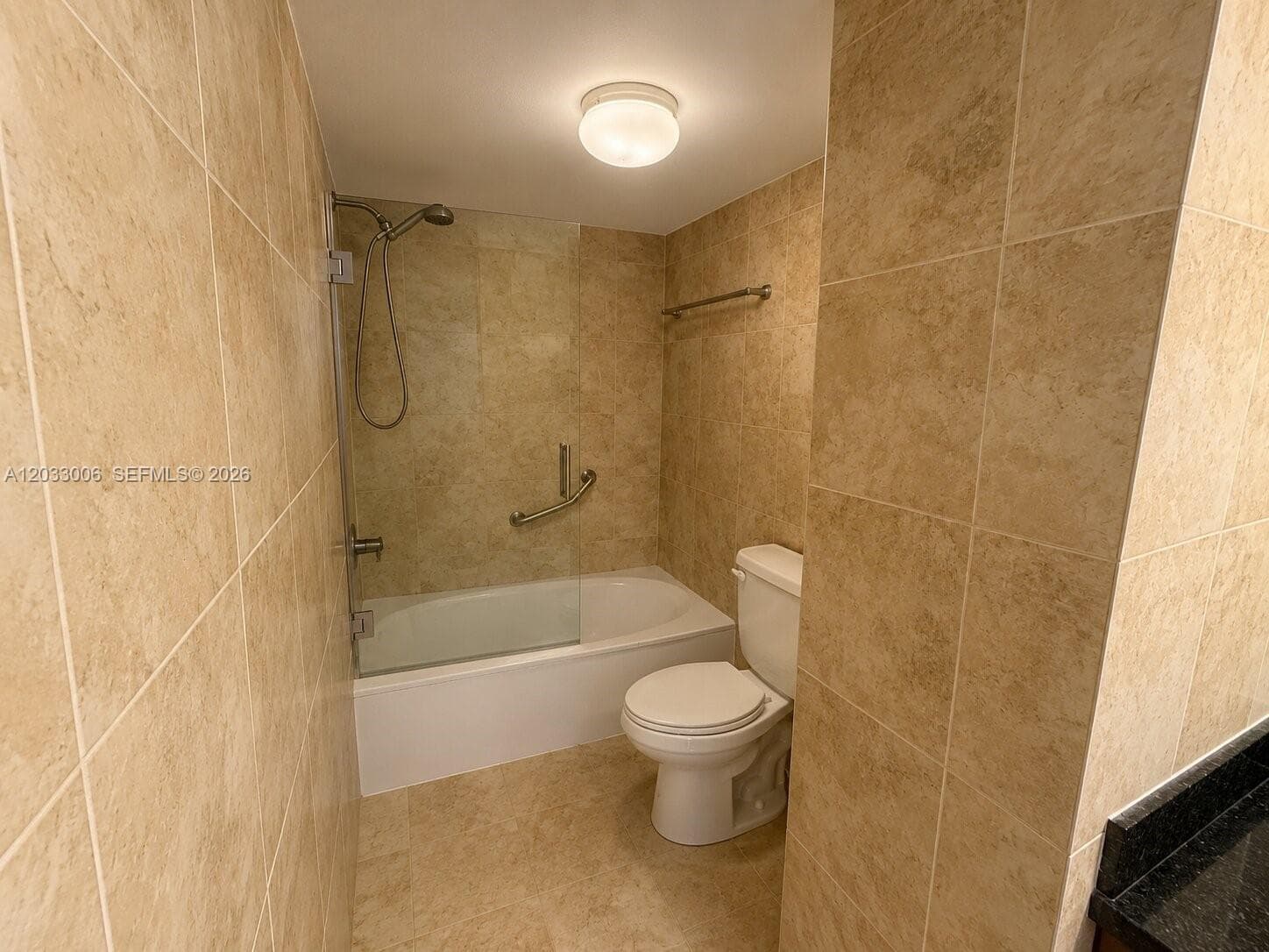 1000 Parkview Dr 415 photo 4