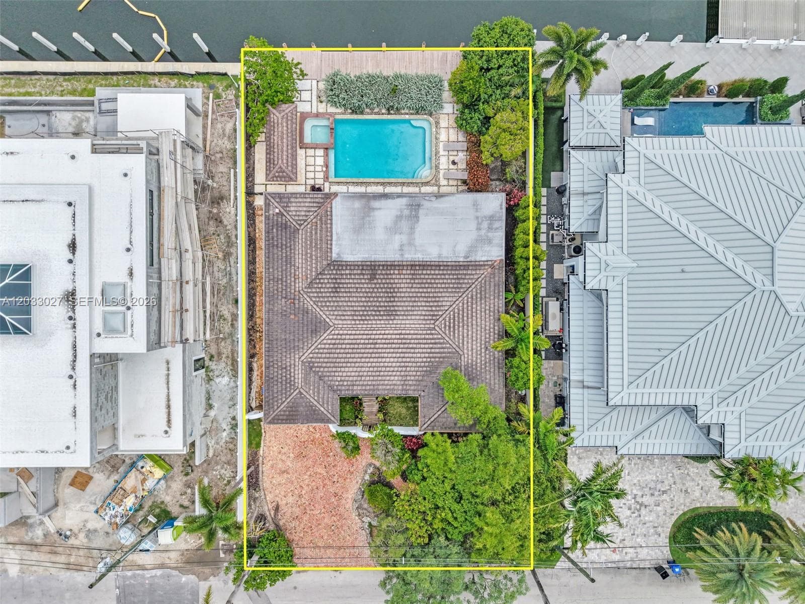 2311 Delmar Pl photo 3
