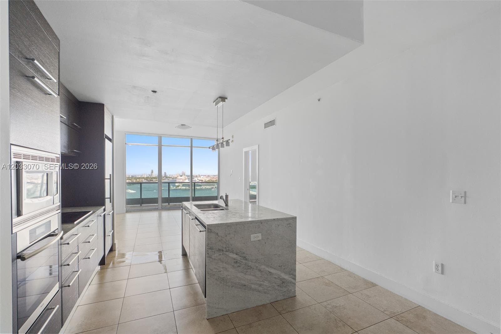900 Biscayne Blvd 2304 photo 6
