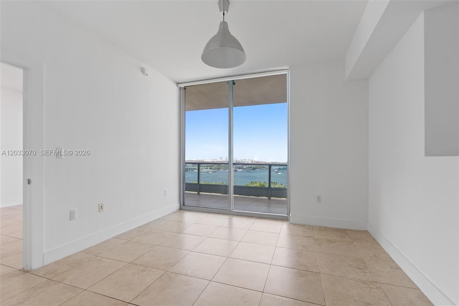 900 Biscayne Blvd 2304 photo 16