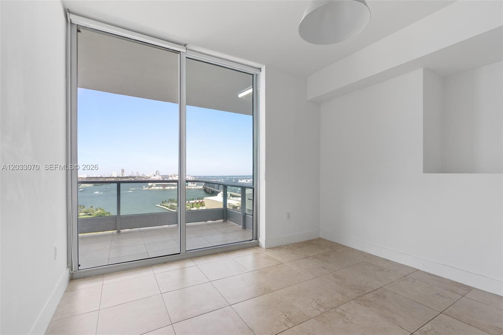 900 Biscayne Blvd 2304 photo 12