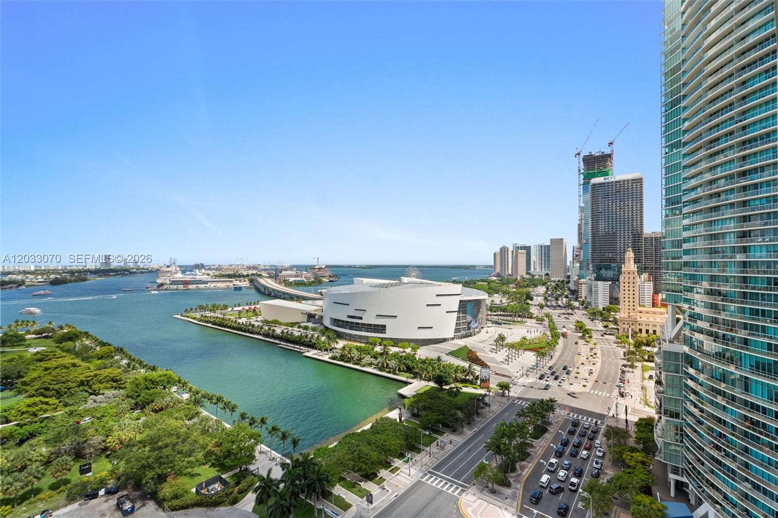 900 Biscayne Blvd 2304 photo 1
