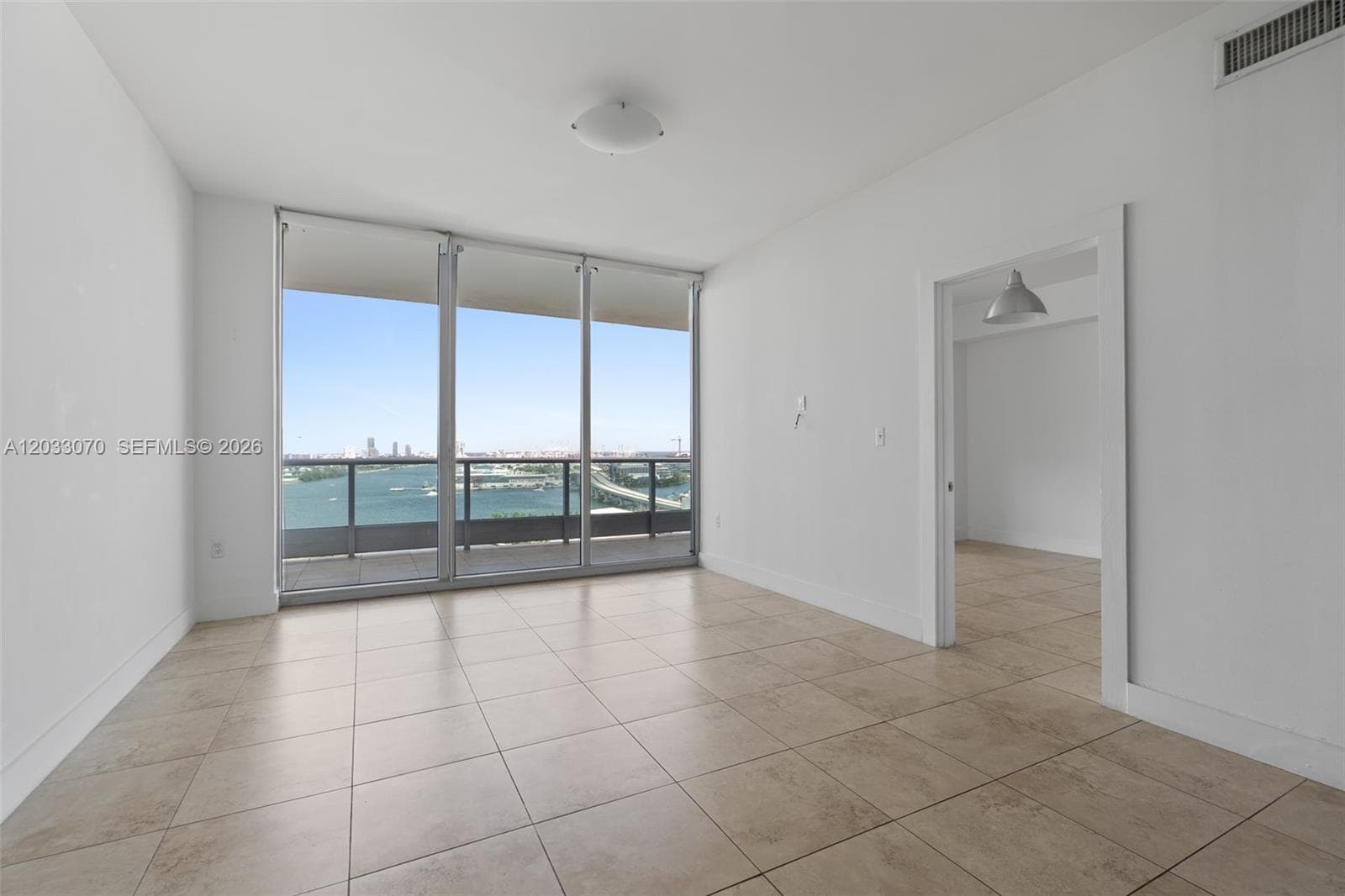 900 Biscayne Blvd 2304 photo 10