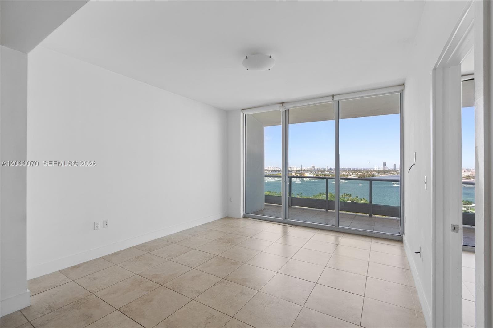 900 Biscayne Blvd 2304 photo 15