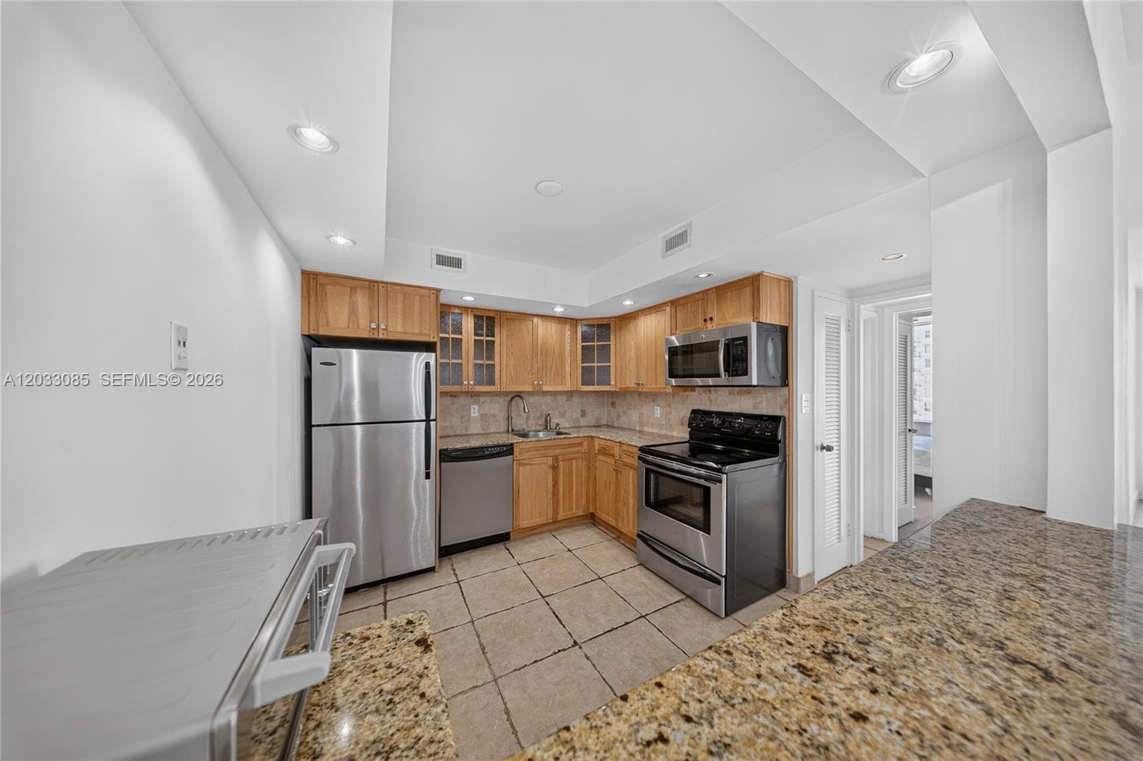 5600 Collins Ave 7W photo 13