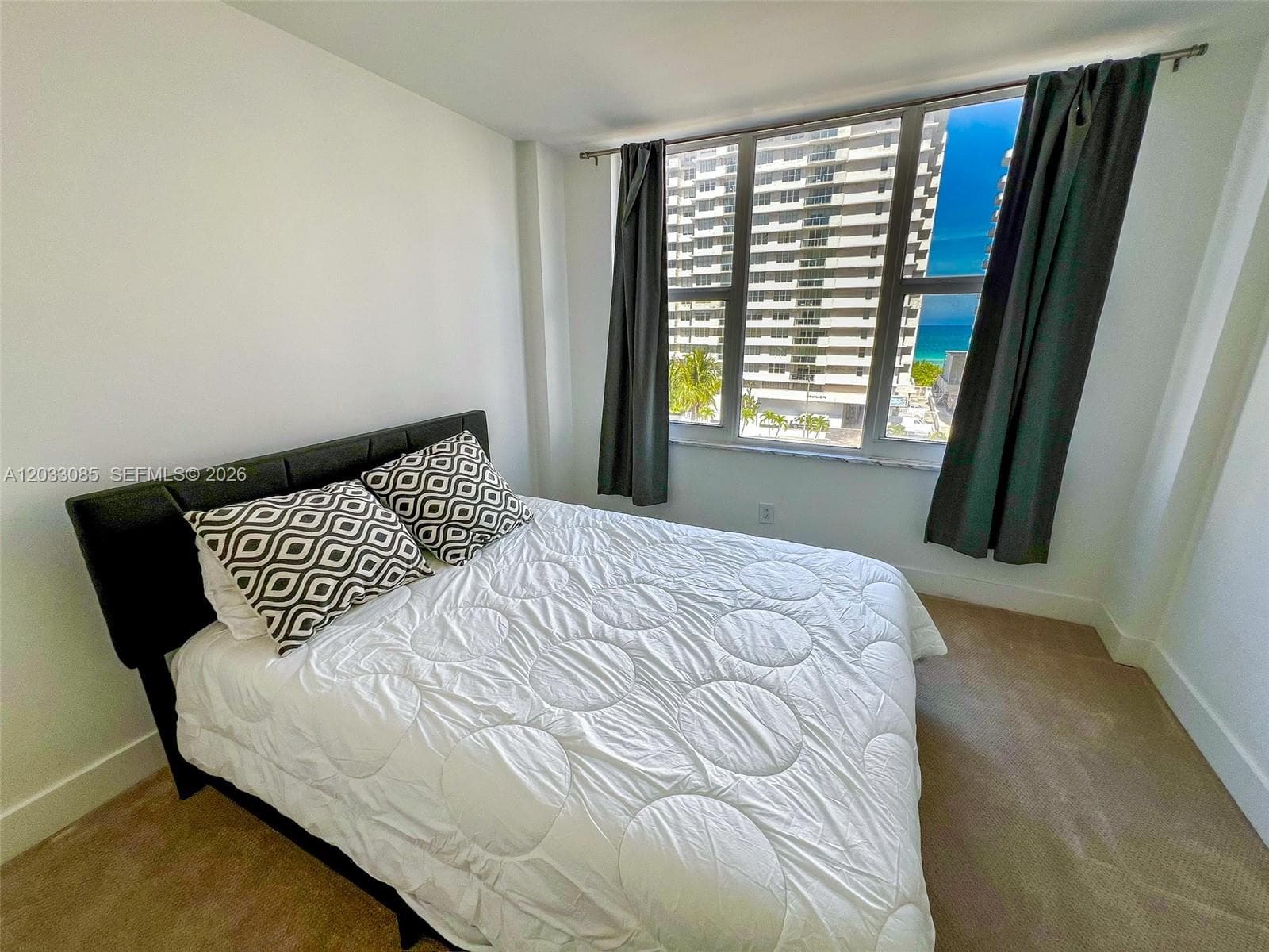 5600 Collins Ave 7W photo 8