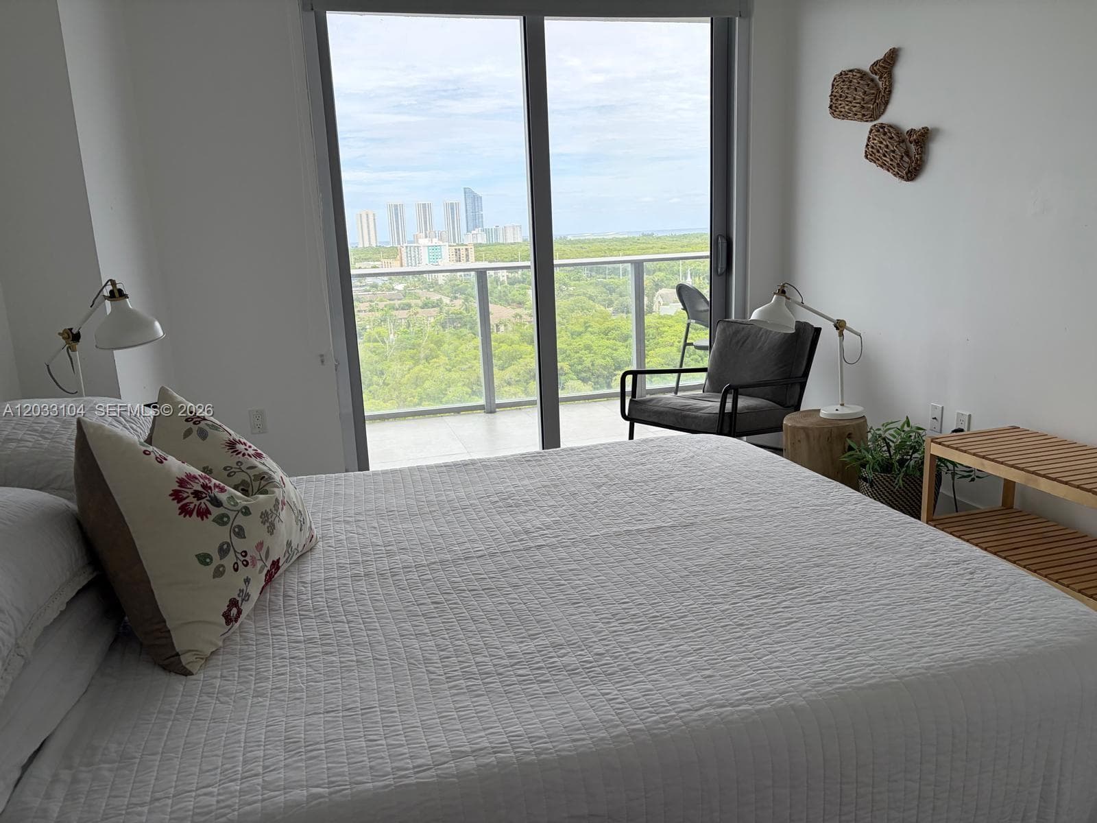 16385 Biscayne Blvd 1417 photo 7