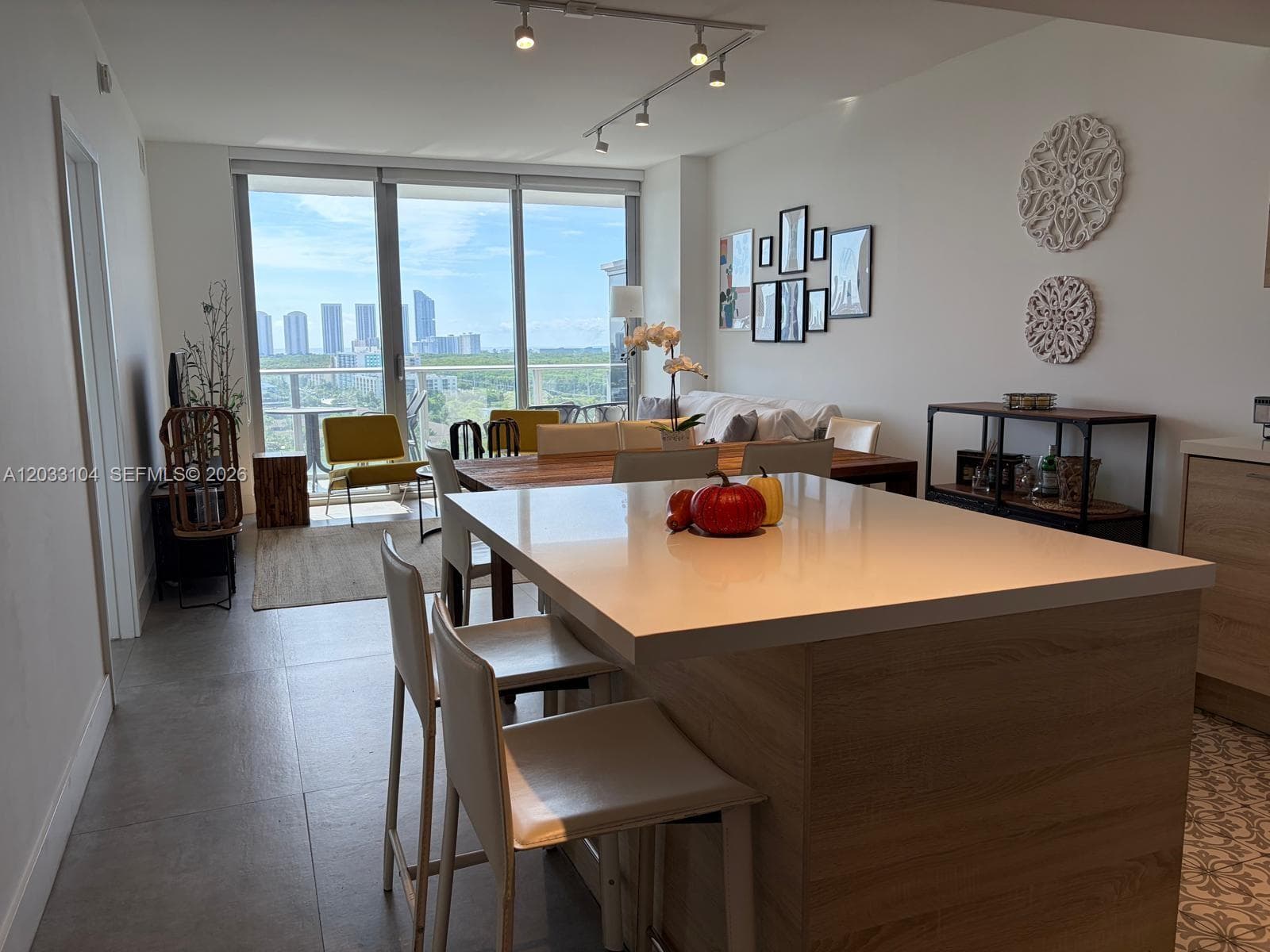 16385 Biscayne Blvd 1417 photo 5