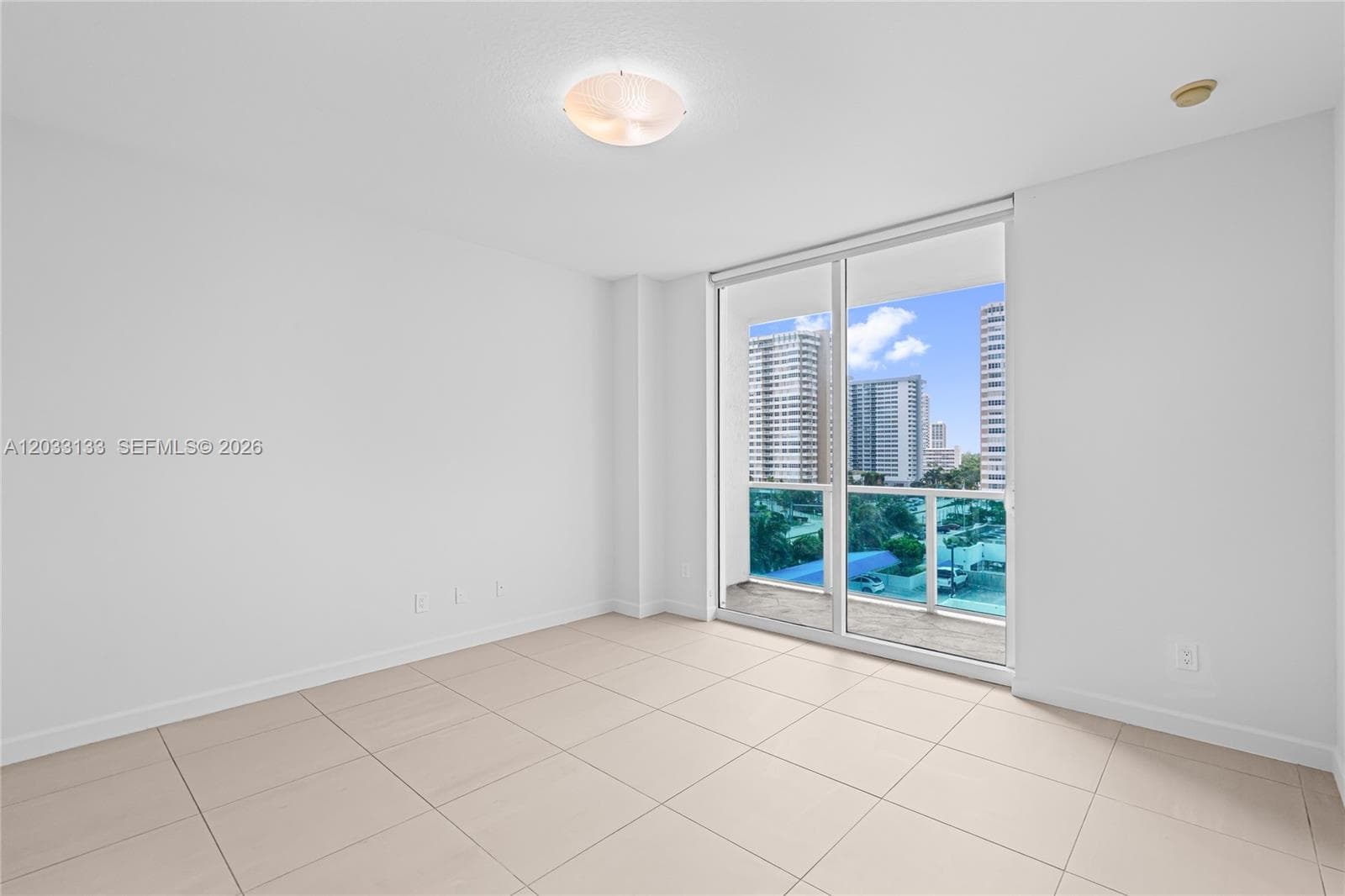 1945 S Ocean Dr 704 photo 23