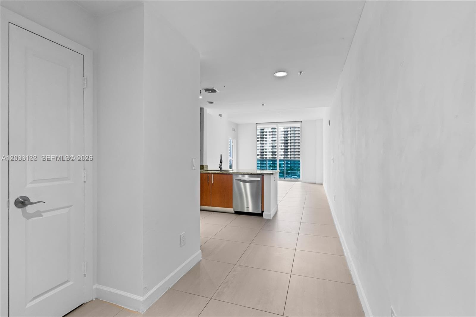 1945 S Ocean Dr 704 photo 13