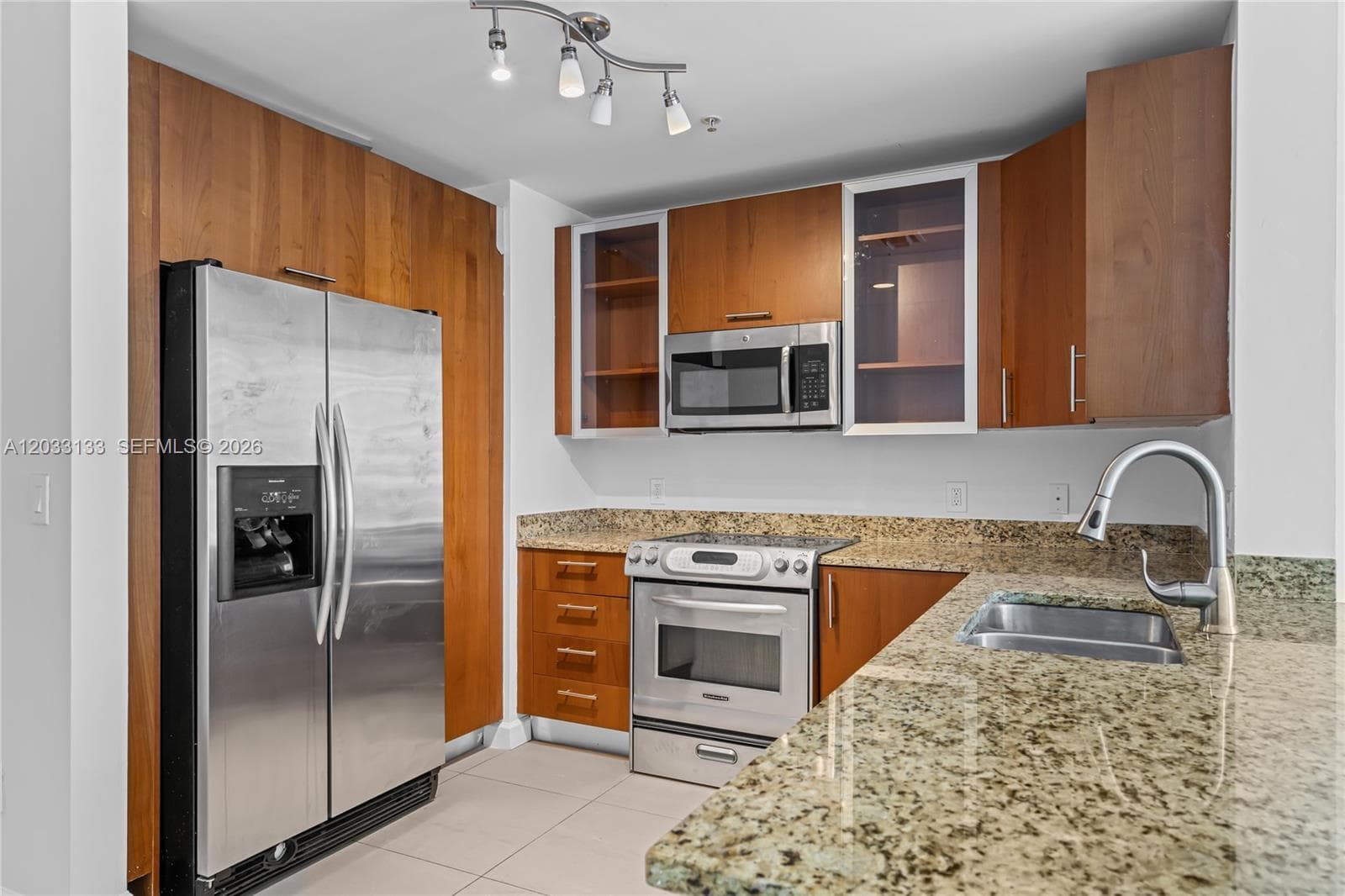 1945 S Ocean Dr 704 photo 12