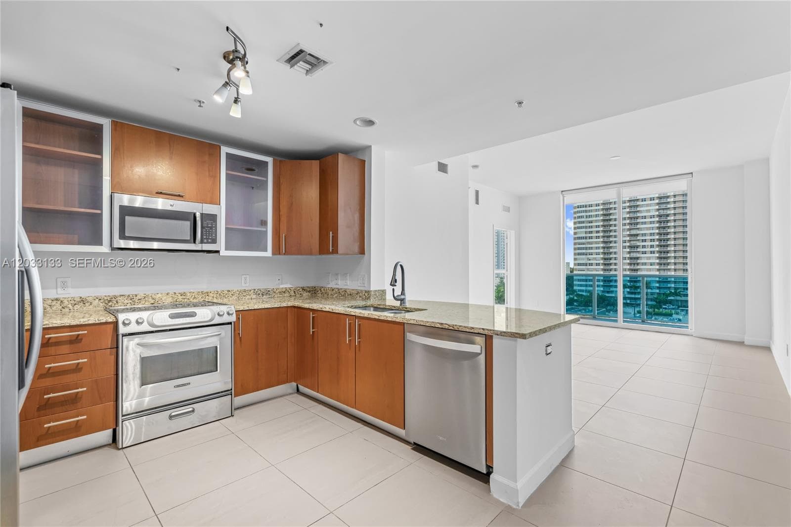 1945 S Ocean Dr 704 photo 14