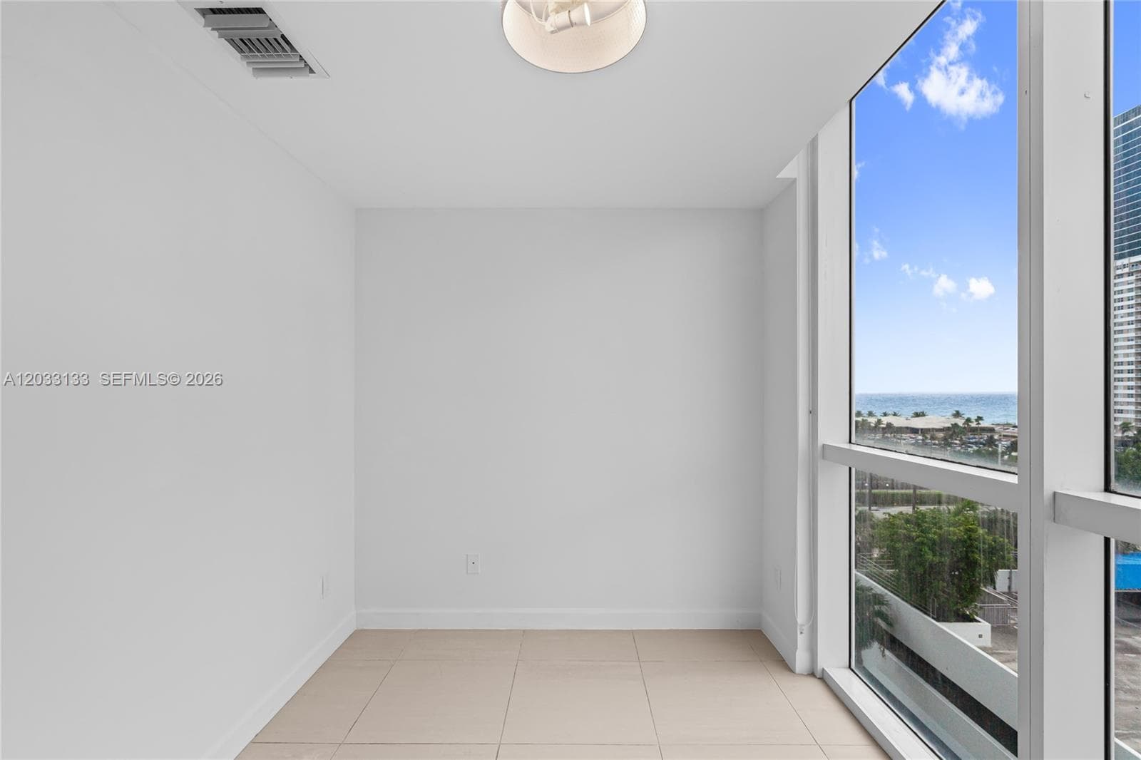1945 S Ocean Dr 704 photo 25